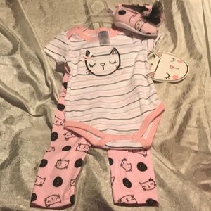 COPY - Brand new 3 pc 6-9m outfit cats Brand new!